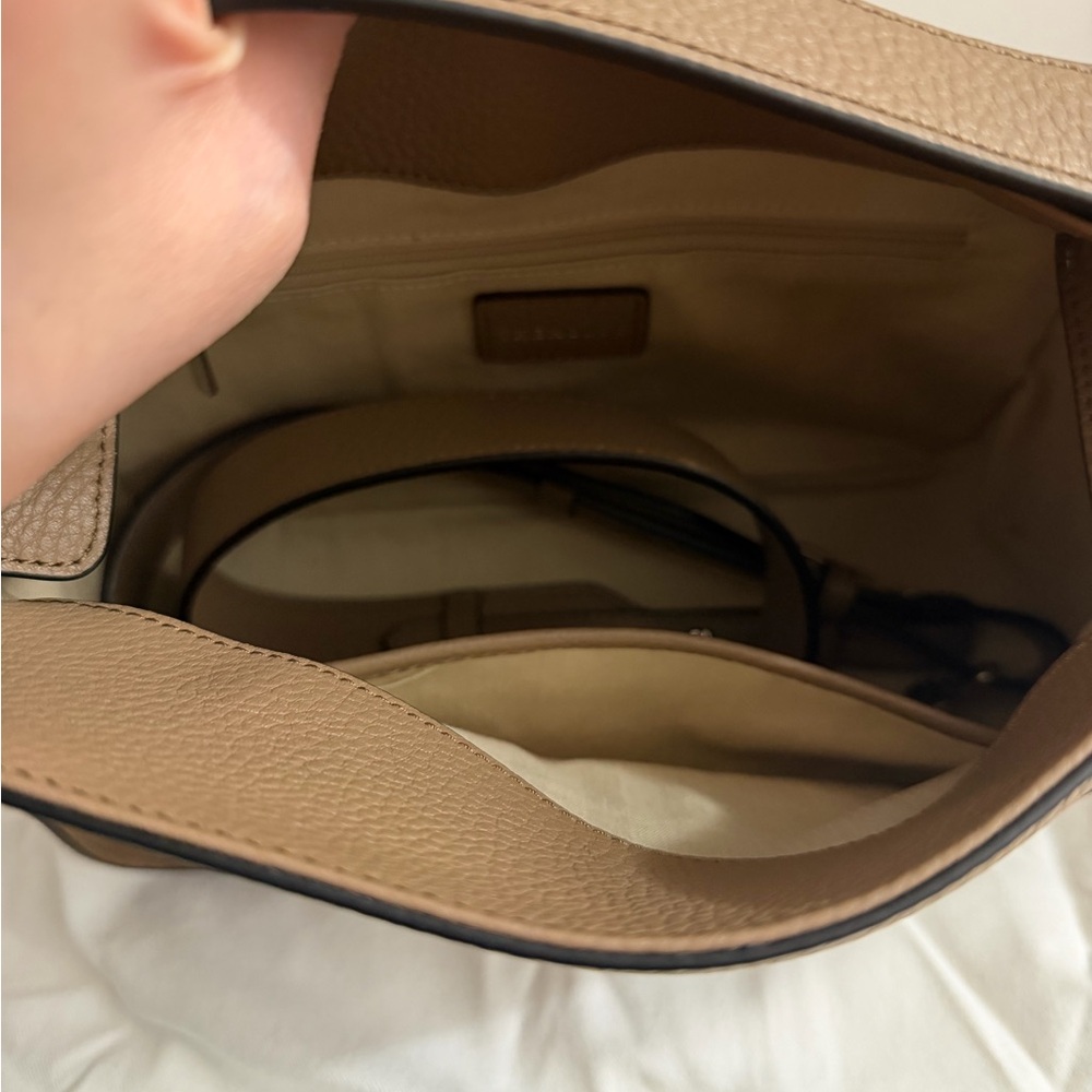 The Horse Brown Leather Shoulder Bag - Picture 4 of 4